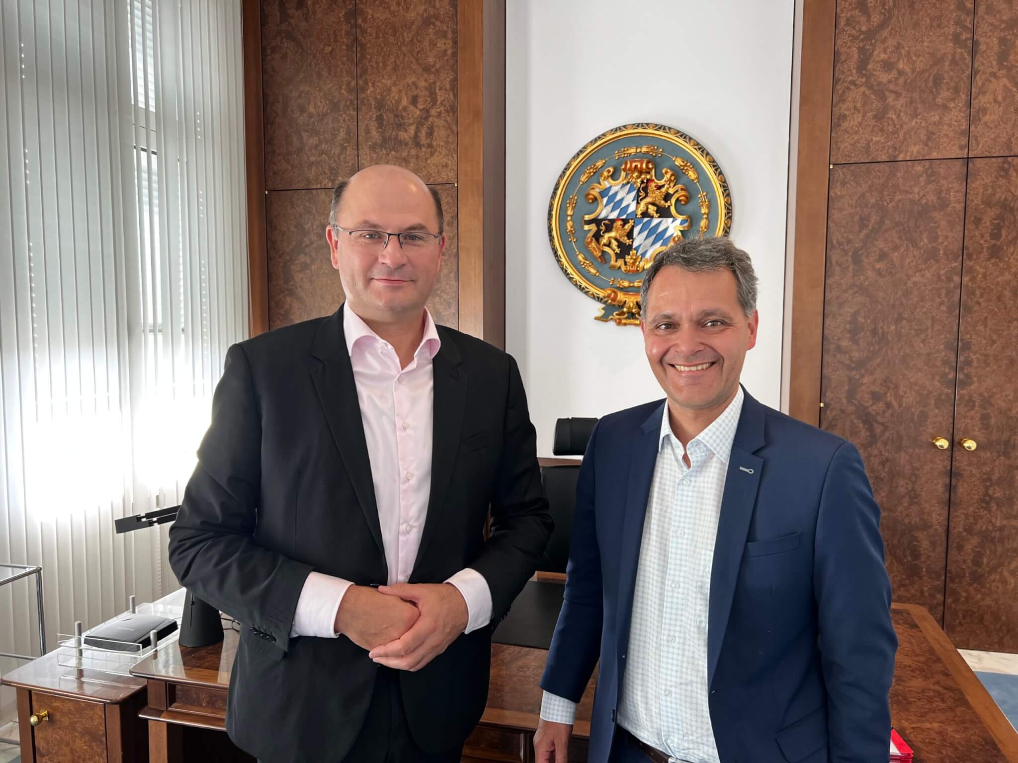 6AF7B027-31D5-47A3-8599-37D4BEAC22A0